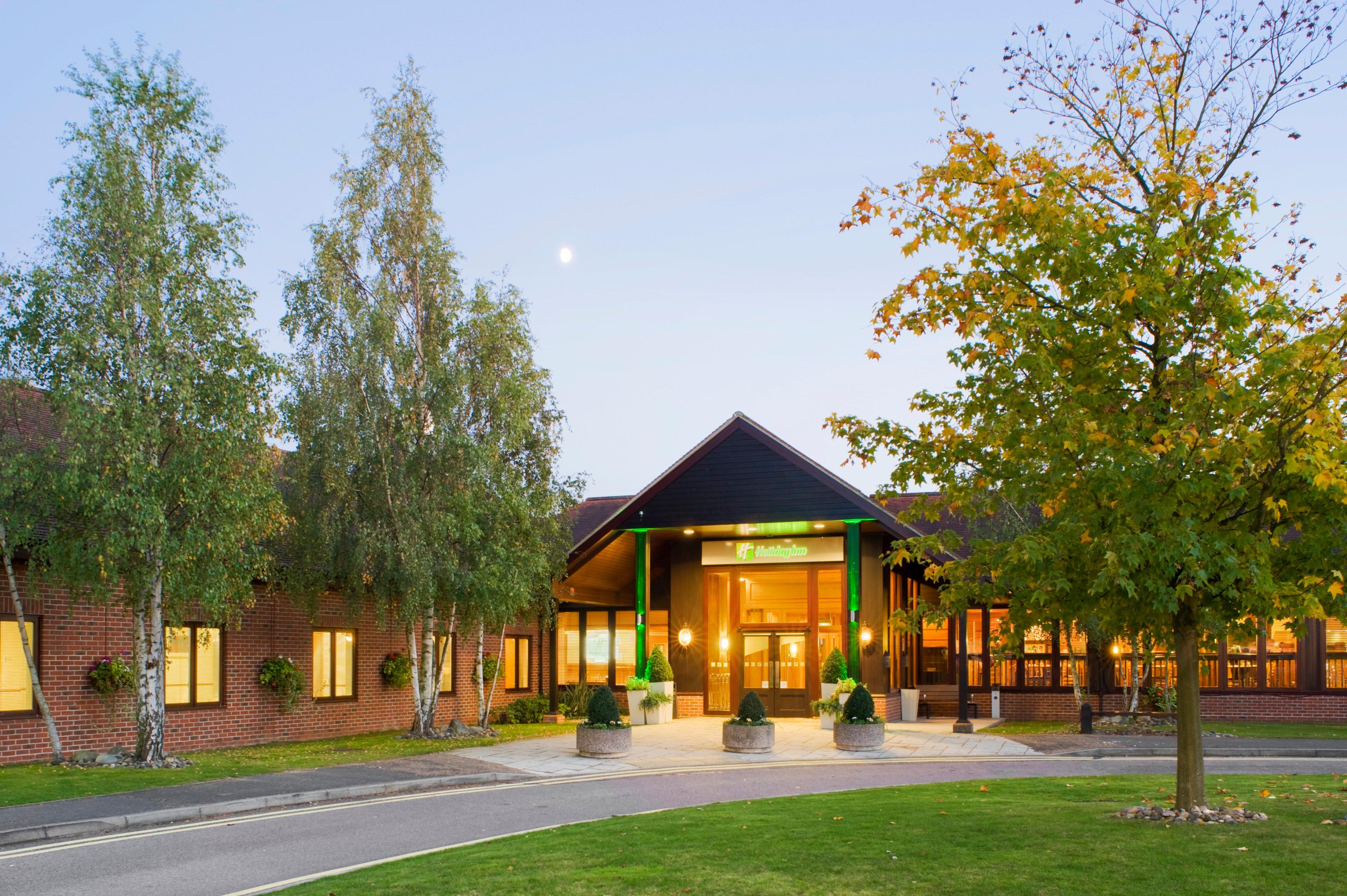 Holiday Inn Colchester By Ihg Екстериор снимка