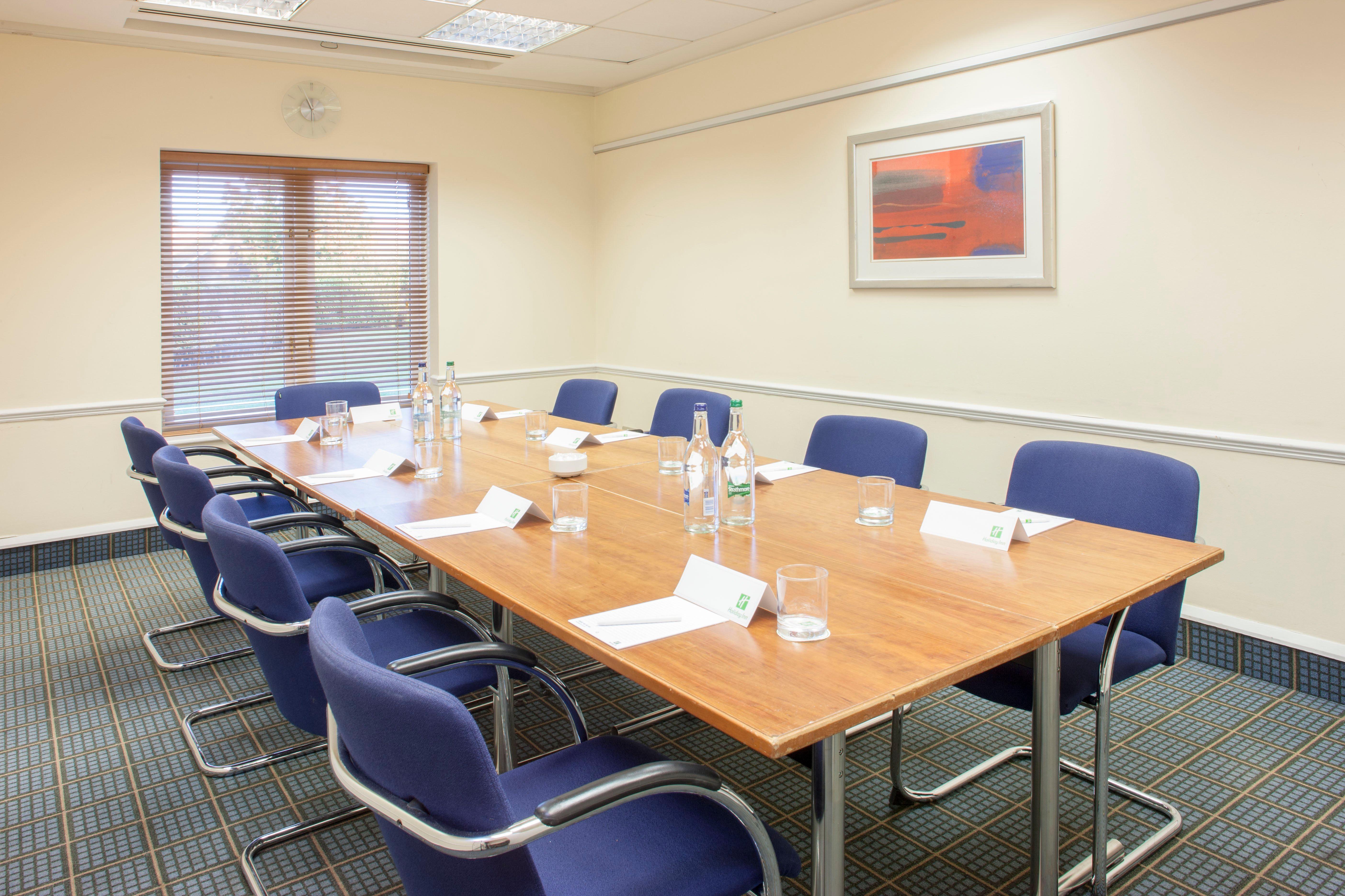 Holiday Inn Colchester By Ihg Екстериор снимка